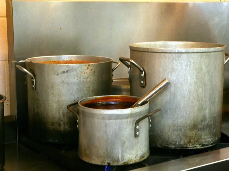 1 Stock Pots 1 Stock Pots